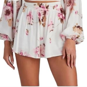 XS Windsor Pink and White Floral Shorts High Rise Waist